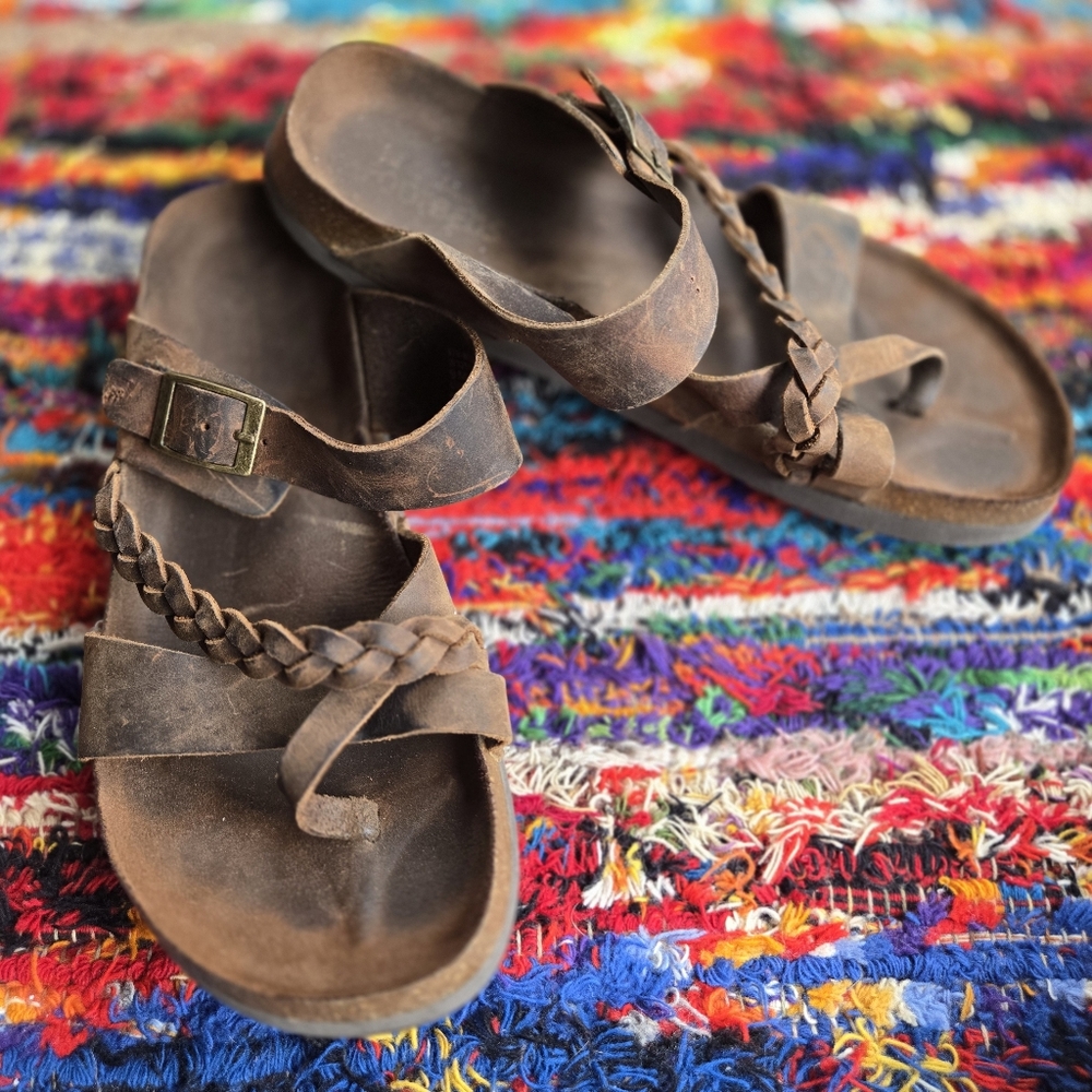 White Mountain Footbeds "Hazy" Rustic Brown Leather Sandal Size 9